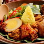 Nikmatnya Cita Rasa Kuliner Nasi Kuning di Malang